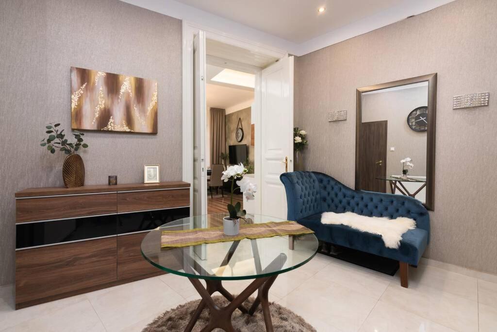 بودابست Contemporary Hidden Gem Art-Deco Residence المظهر الخارجي الصورة