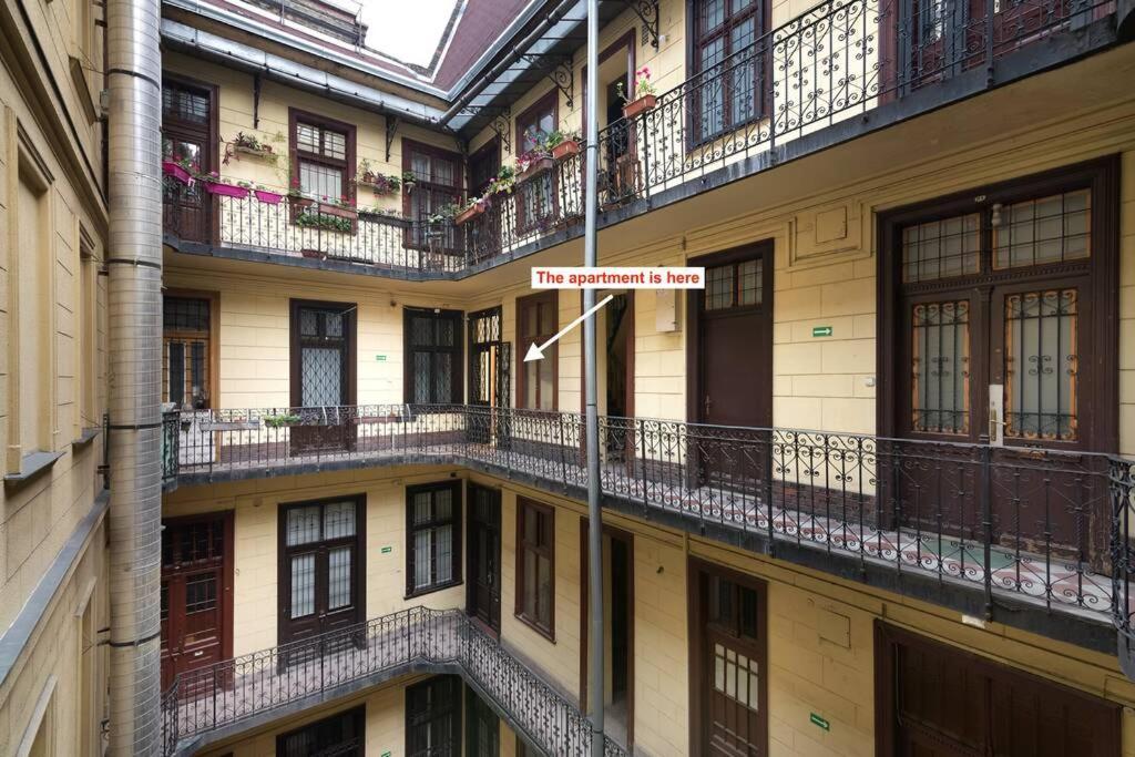 بودابست Contemporary Hidden Gem Art-Deco Residence المظهر الخارجي الصورة